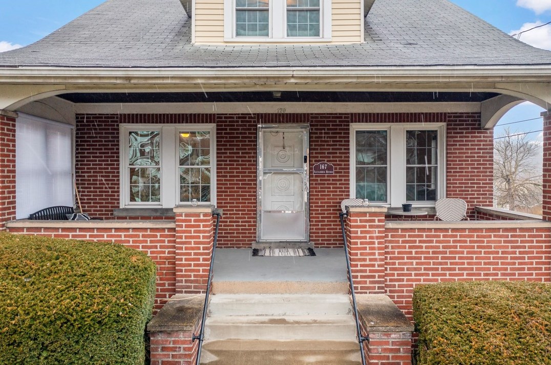 167 Alexander Ave, Strabane, PA 15363-9641