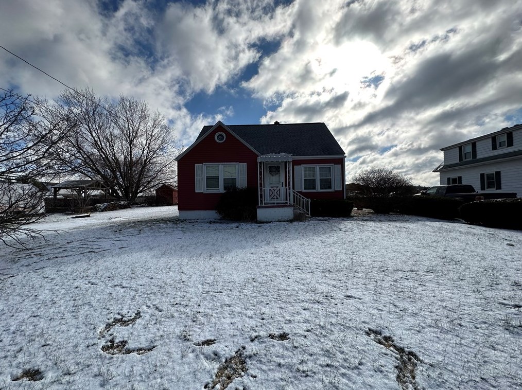 1204 Lewis Ave, Jeannette, PA 15644