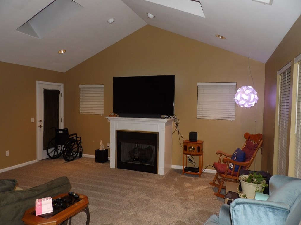 104 Filbert St, Oliphant Furnace PA  15401-7304 exterior