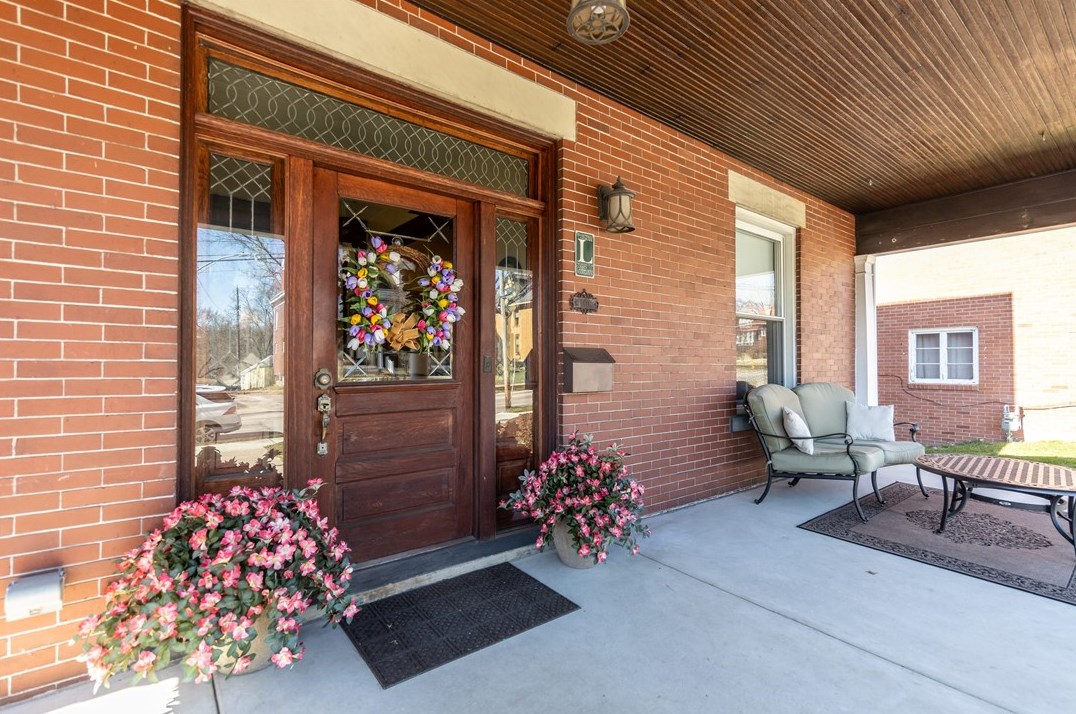 221 Wade Ave, Washington, PA 15301-3514