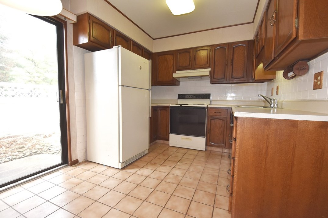 110 Williamsburg Ln, Export PA  15632-1526 exterior