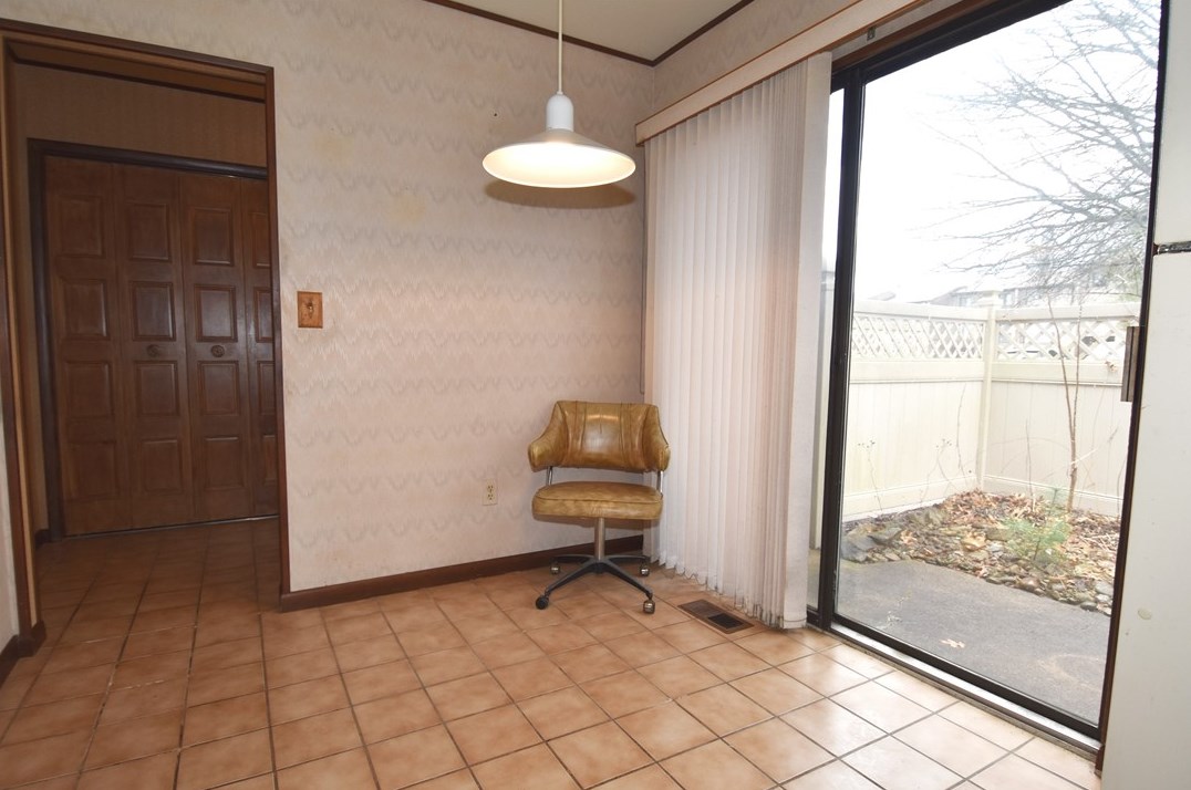 110 Williamsburg Ln, Export PA  15632-1526 exterior