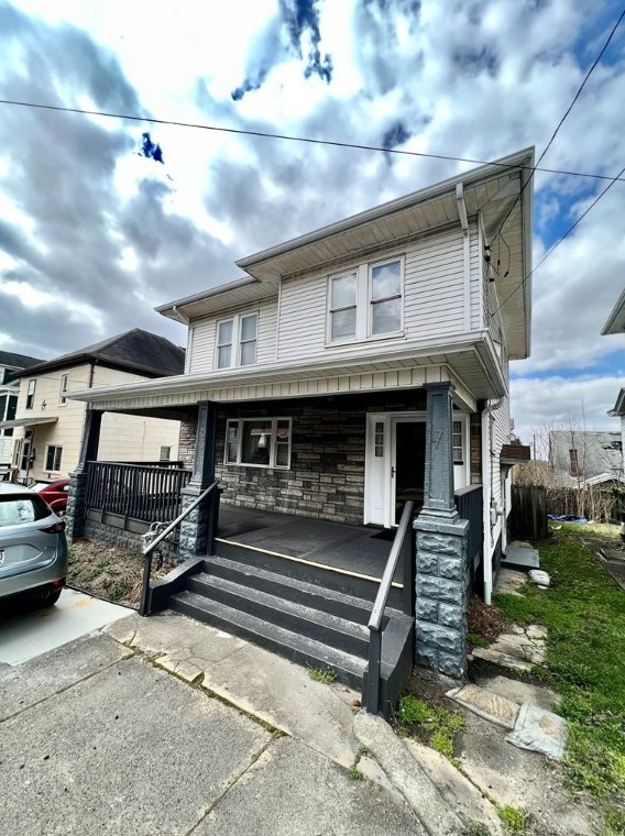 77 Cleveland Ave, Oliphant Furnace, PA 15401-3643