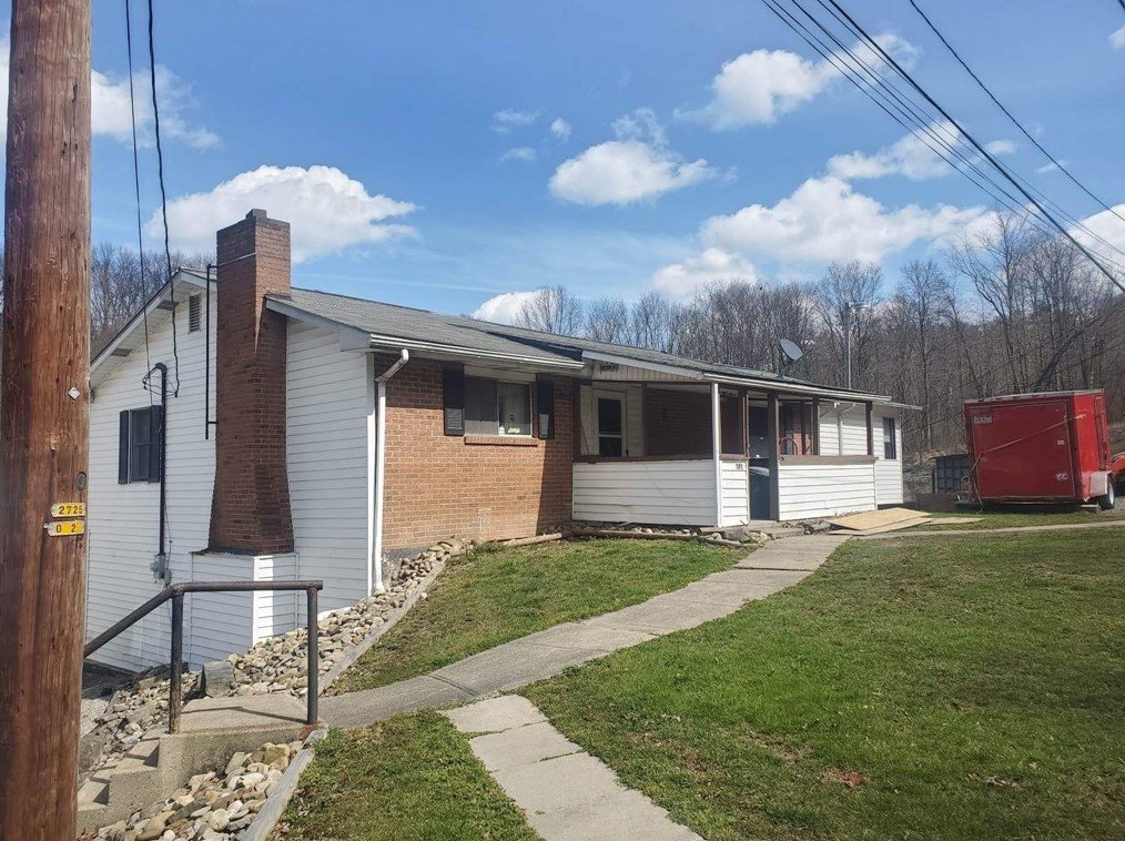 381 Elbow Run Rd, Ford City, PA 16226