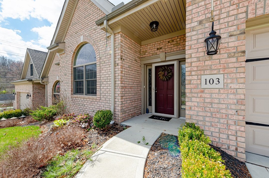 103 Elm St, Imperial, PA 15126