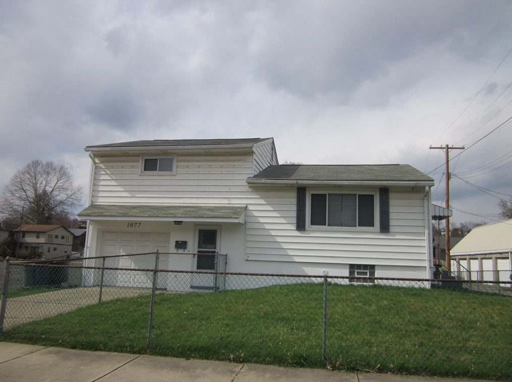 1077 Stieren Ave, Brackenridge, PA 15014-1532