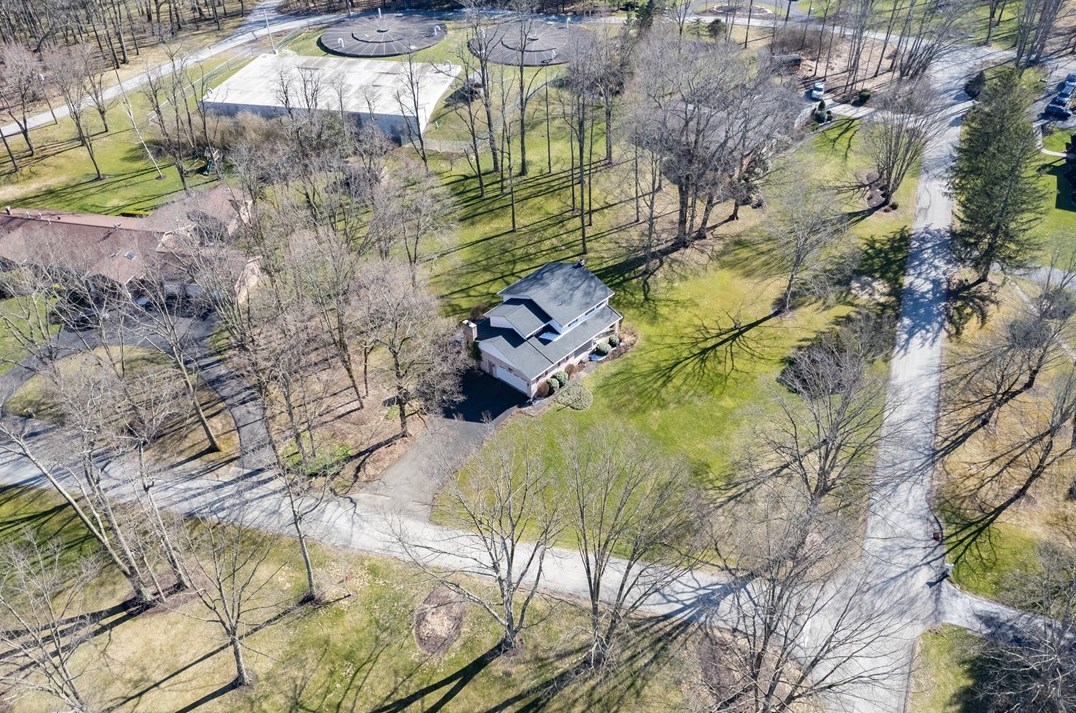 616 Mckinley Dr, Somerset, PA 15501