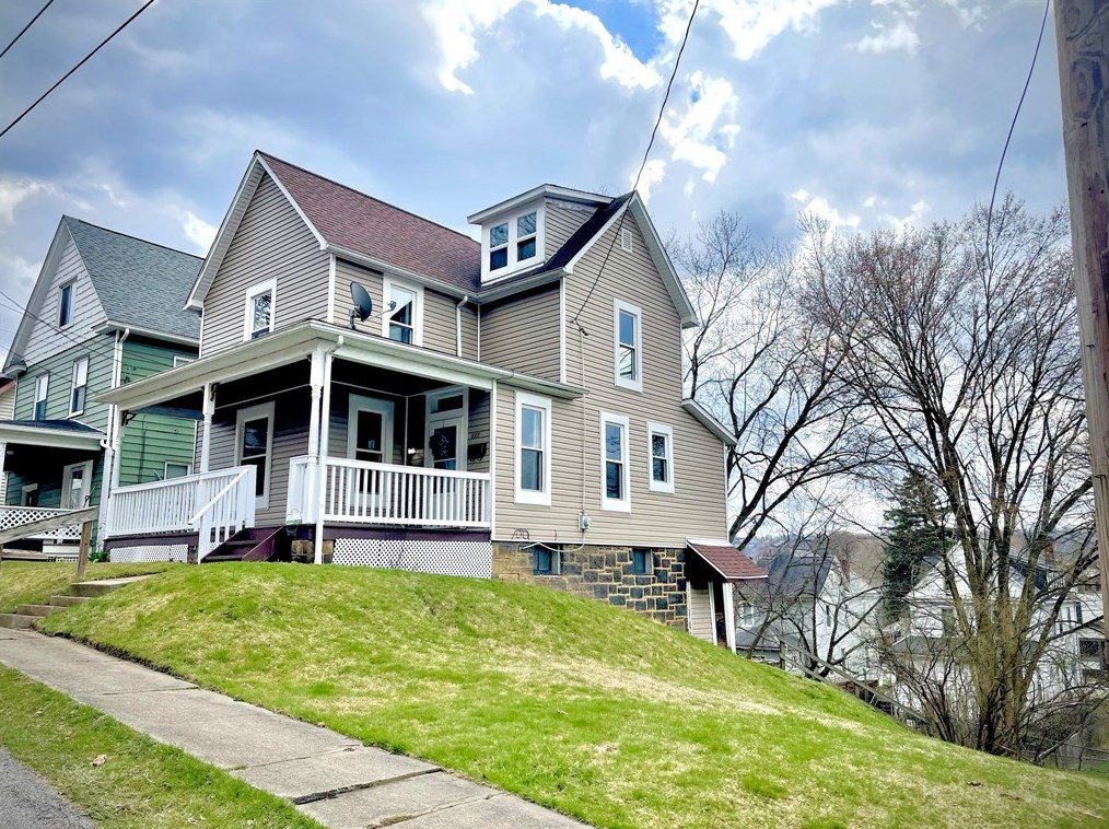 615 Federal St, Butler PA  16001-4101 exterior