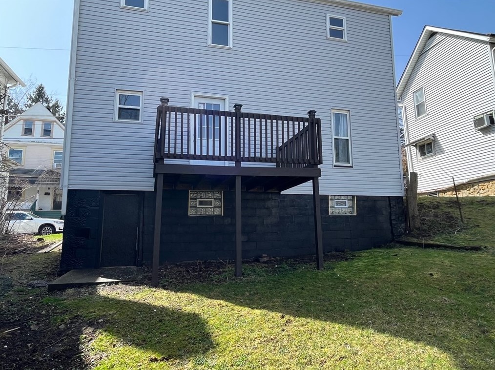 221 Cleveland St, Butler PA  16001-5509 exterior