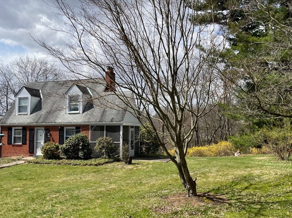 4483 Birchwood Ln, Allison Park, PA 15101-1346