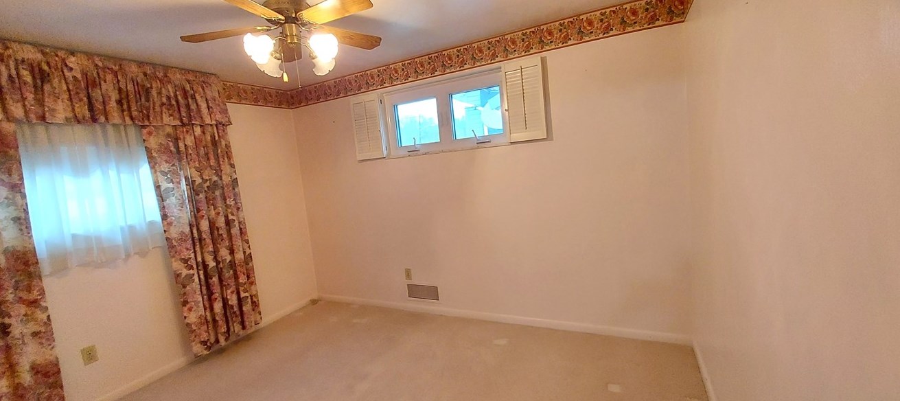 782 Dichicco Dr, North Versailles PA  15137-2437 exterior