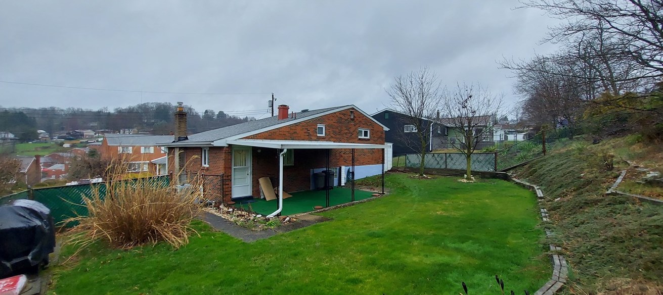 782 Dichicco Dr, North Versailles PA  15137-2437 exterior