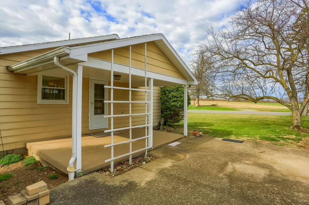 101 Householder Rd, New Brighton, PA 15066