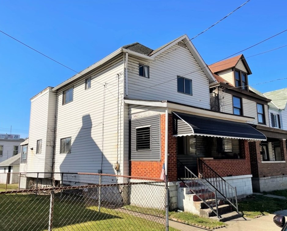 428 Ohio Ave, Glassport, PA 15045