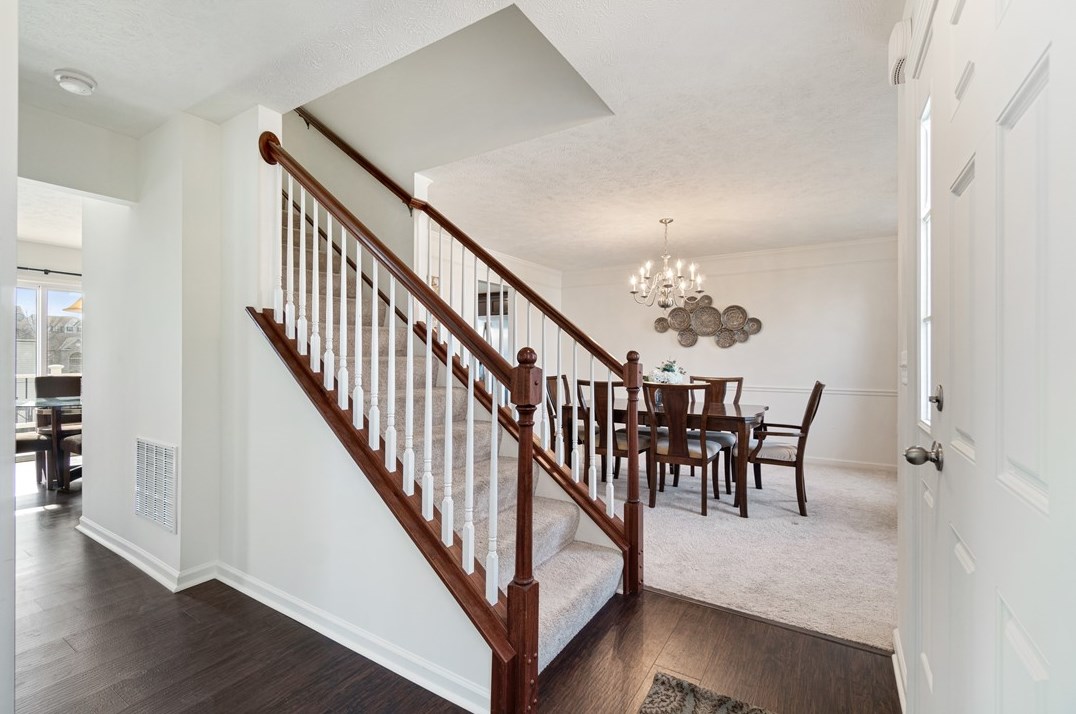 421 Colt Cir, Clinton, PA 15026