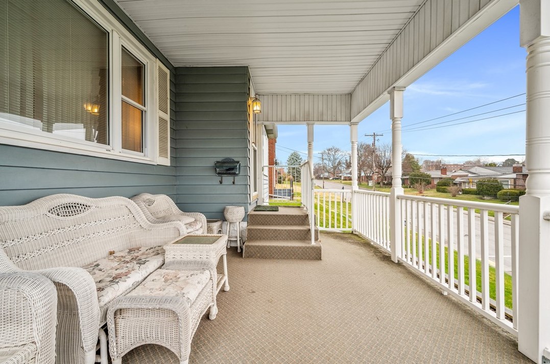 945 Morgan St, Brackenridge, PA 15014