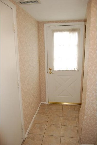 119 Ligonier Ln, New Kensington, PA 15068