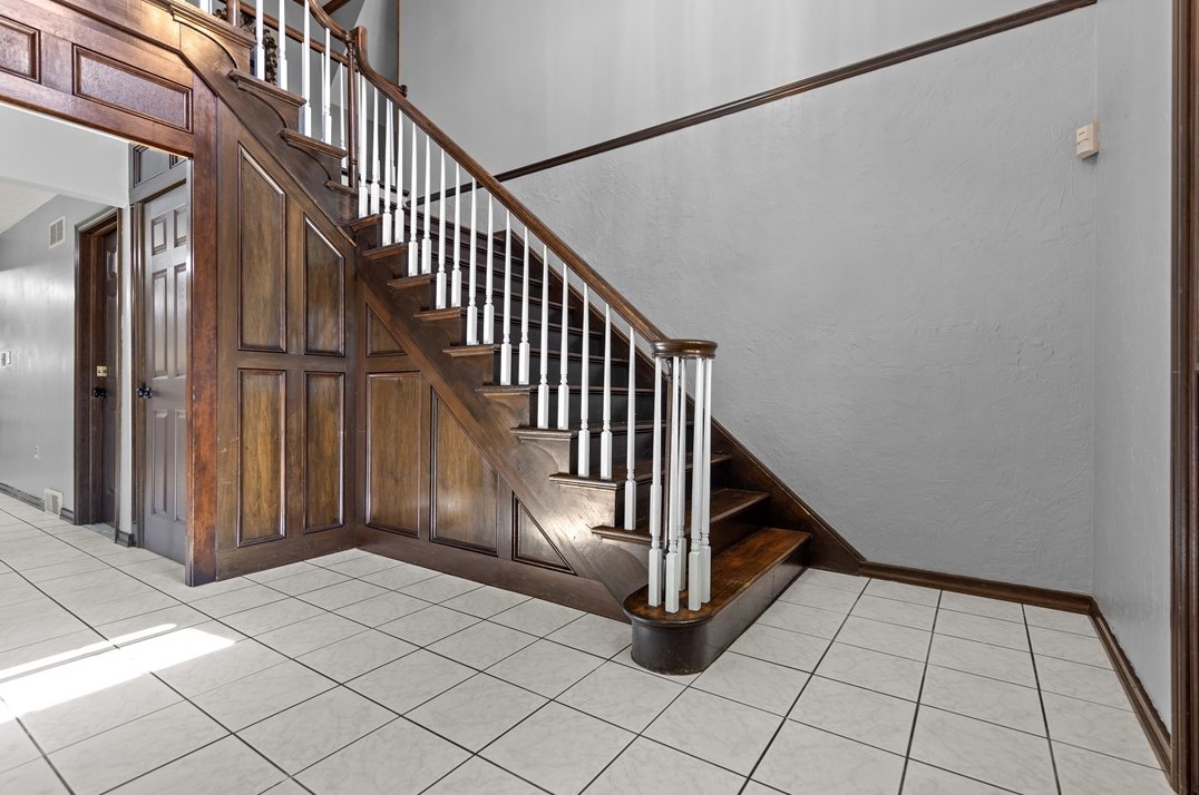 408 Independence Blvd, Washington, PA 15301-9580
