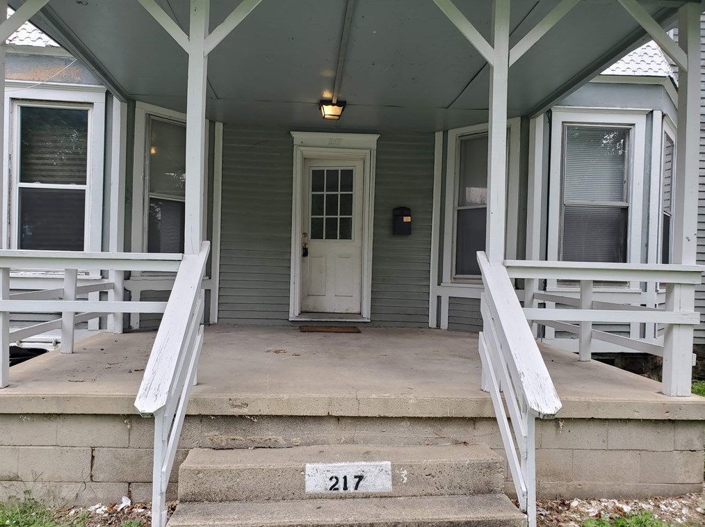217 E Wallace Ave, New Castle, PA 16101