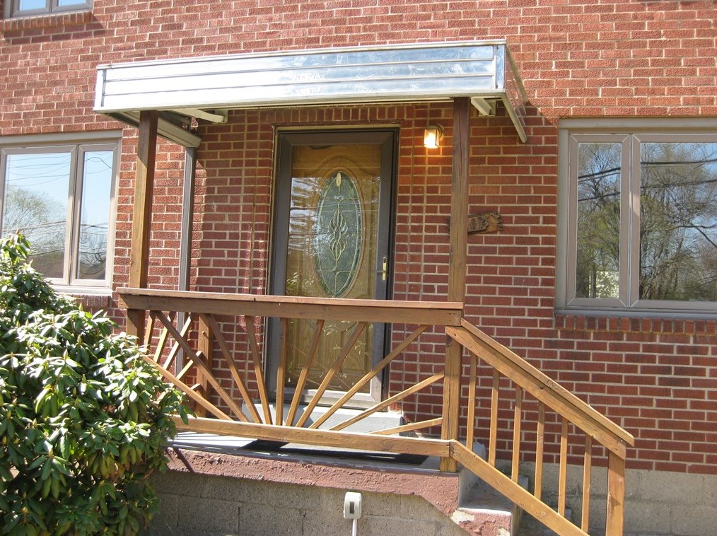402 Rosebriar Dr, Glenshaw, PA 15116