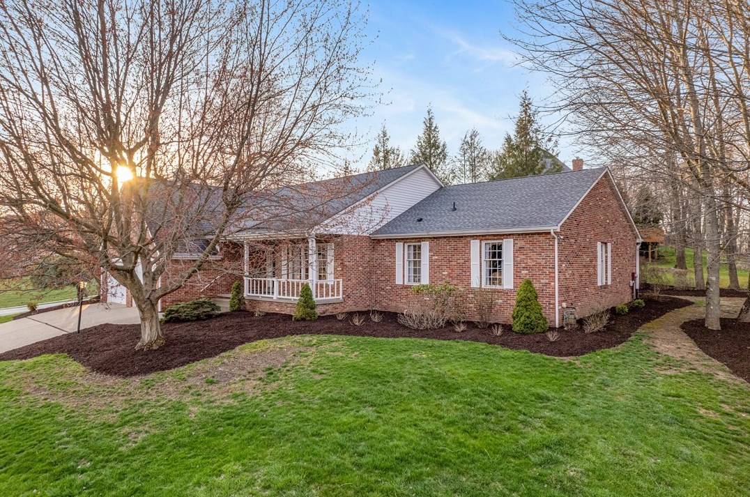 718 Willowcrest Dr, Gibsonia, PA 15044