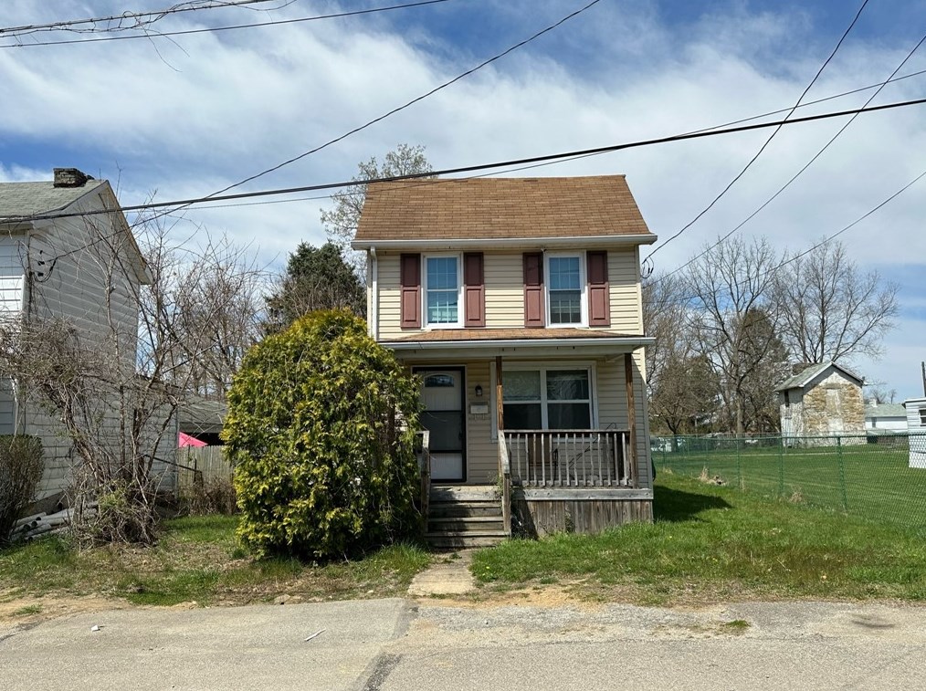 310 Mcelhaney Ave, Connellsville, PA 15425