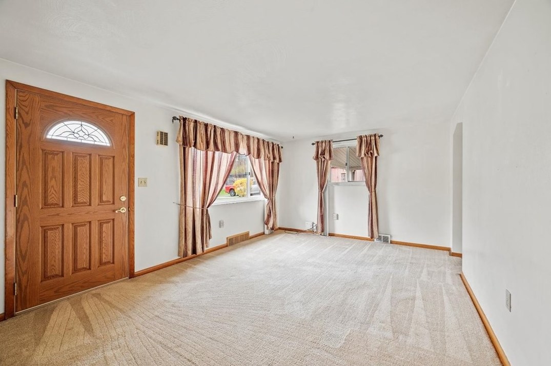 2101 Old Greentree Rd, Collier Township, PA 15106-3810
