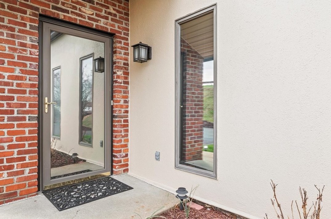 248 Greenwood Dr North, Canonsburg, PA 15317