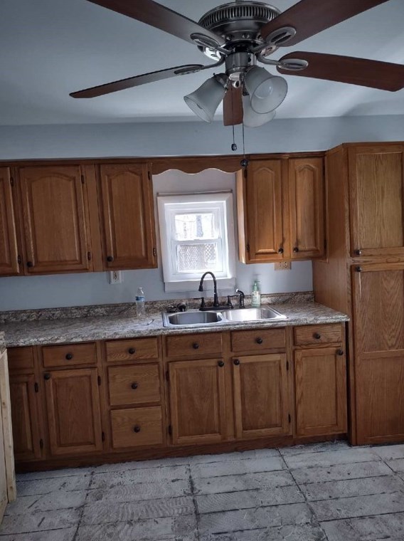 237 Magill Rd, Zelienople, PA 16063