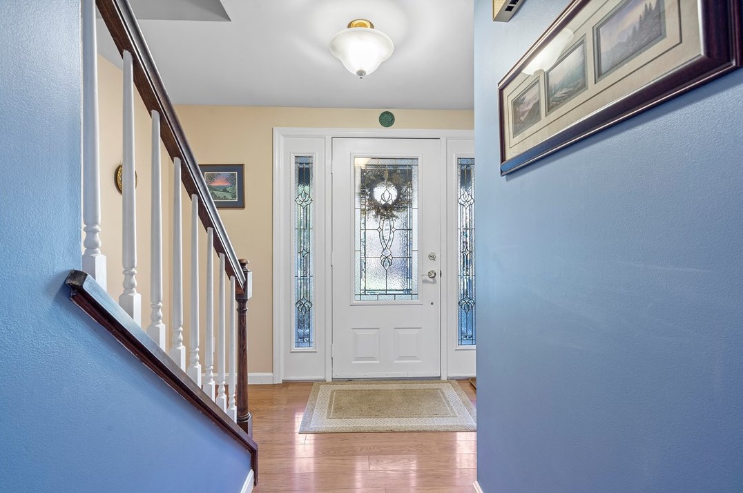 14 Commons Dr, Bradfordwoods, PA 15015