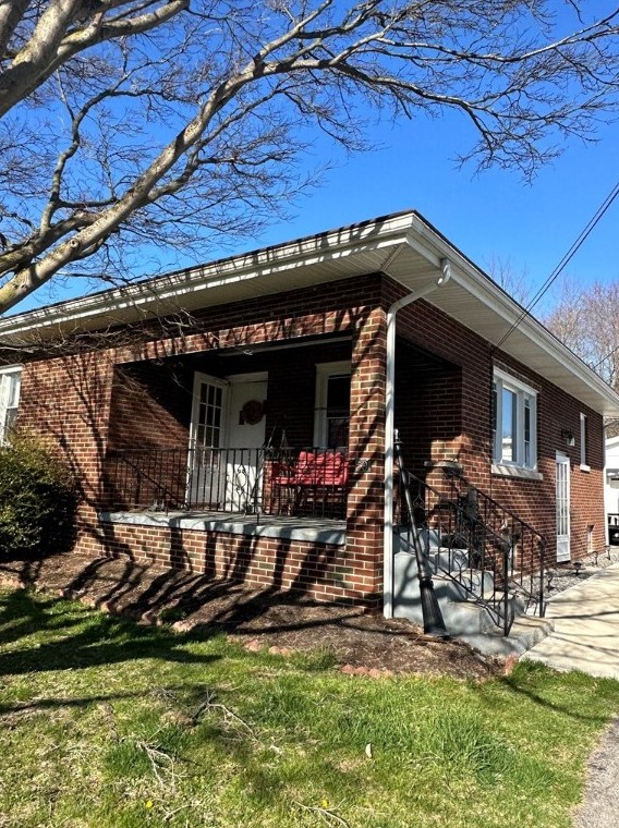 501 Shady Ave, Sharon, PA 16146