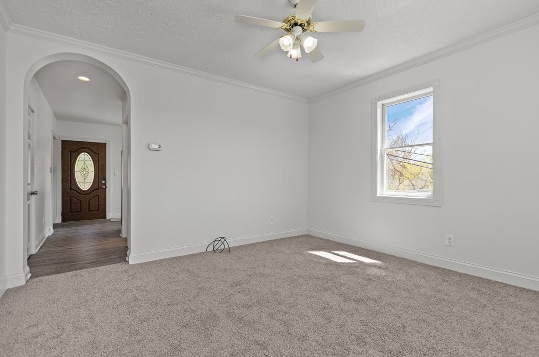 711 Bluff St, Bridgeville, PA 15017
