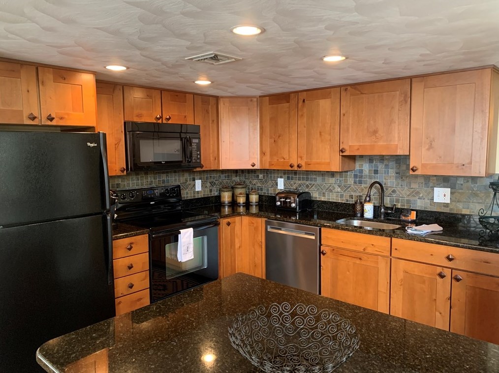 8068 Meadowridge Dr Seven, Champion, PA 15622