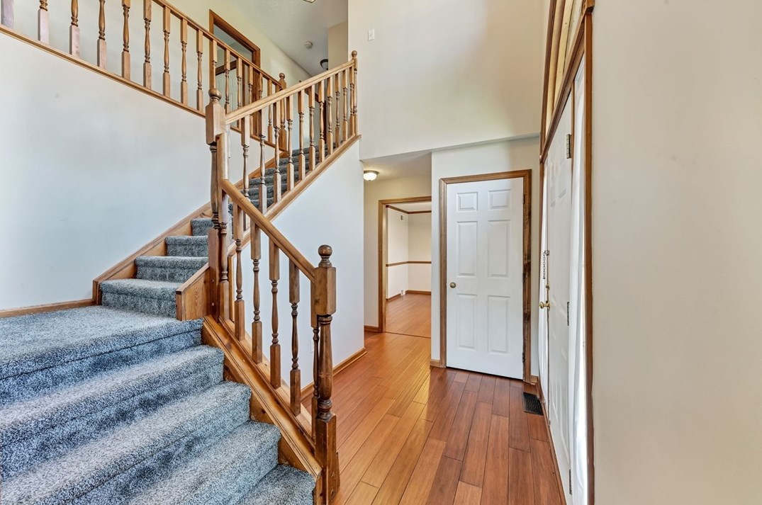 251 Cumberland Dr, Seven Fields PA  16046-8005 exterior