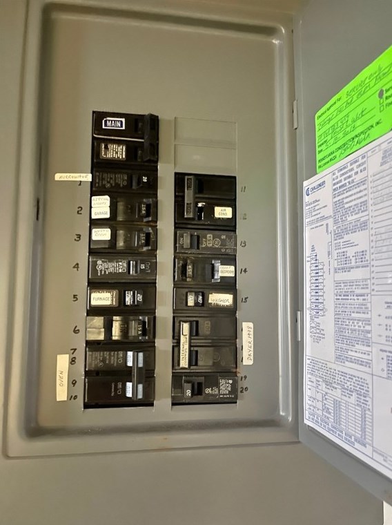 1127 Motor St, New Castle PA  16101-3050 exterior