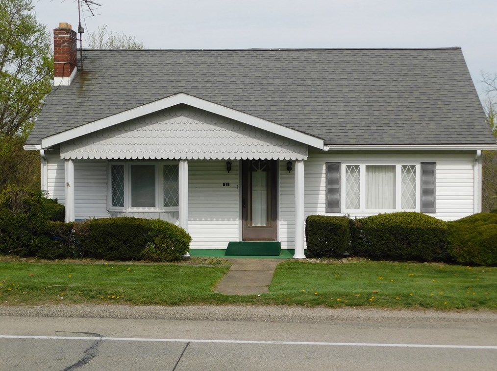 618 Morgantown Rd, Oliphant Furnace, PA 15401