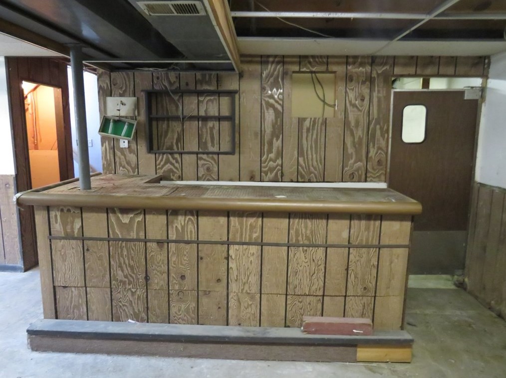 204 Sherwood Dr, Monaca, PA 15061