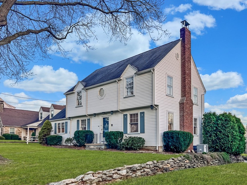 200 E Clen Moore Blvd, New Castle, PA 16105