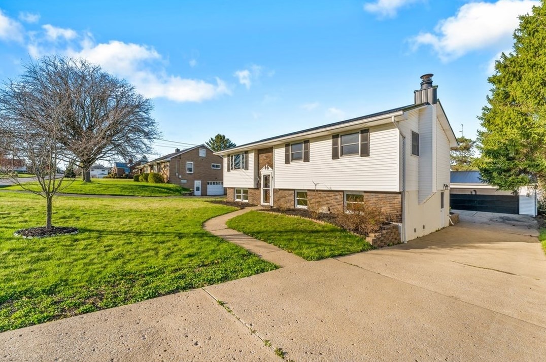 1617 Stanton Ave, New Castle, PA 16101