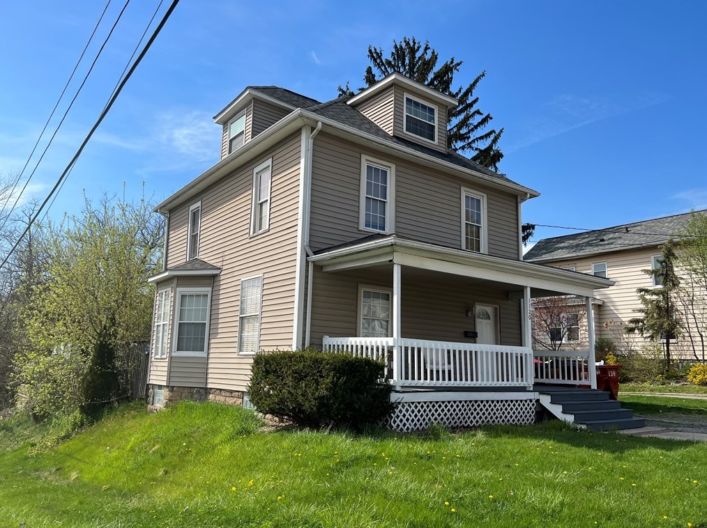 1120 Cunningham Ave, New Castle, PA 16101