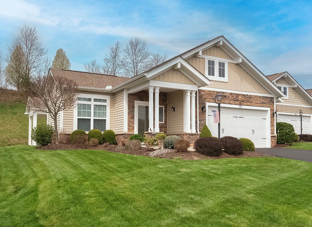 731 Mission Hills Dr, Canonsburg, PA 15317