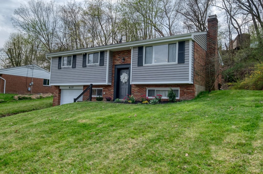 620 Moonstone Dr, Allison Park, PA 15101-4234
