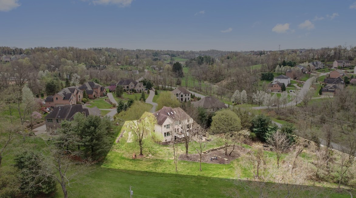 105 Rebecca Dr, Venetia, PA 15367-1257