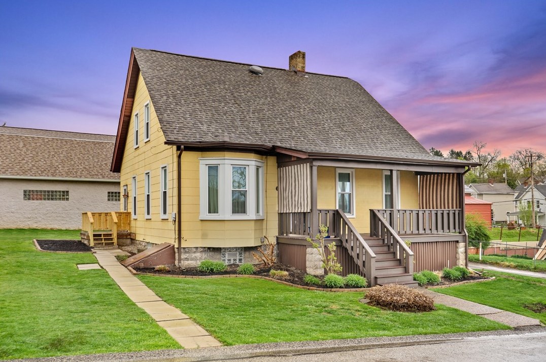 411 Wilkins Ave, California, PA 15419-1368