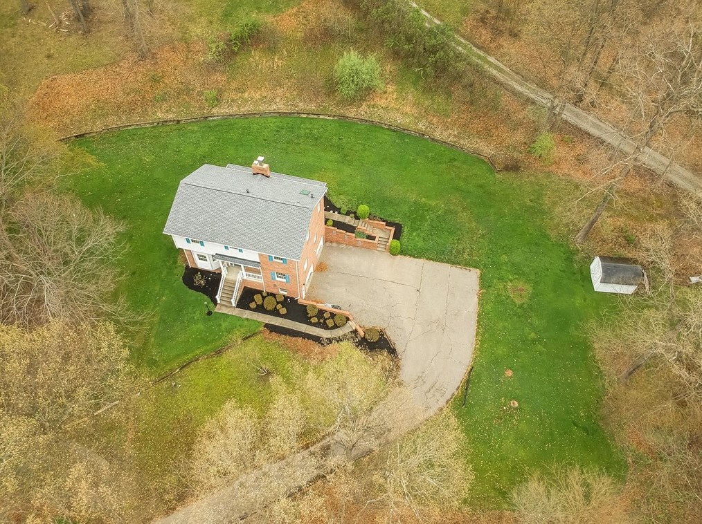 620 Westland Rd, Hickory, PA 15340