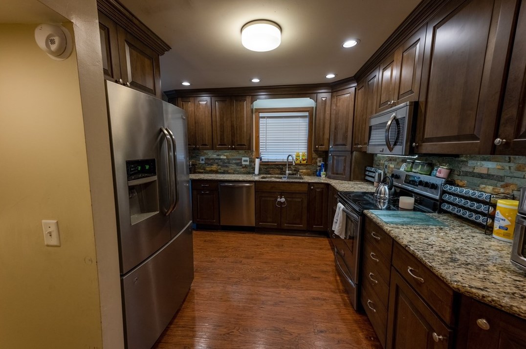 115 1st St, Ellwood City PA  16117-2104 exterior