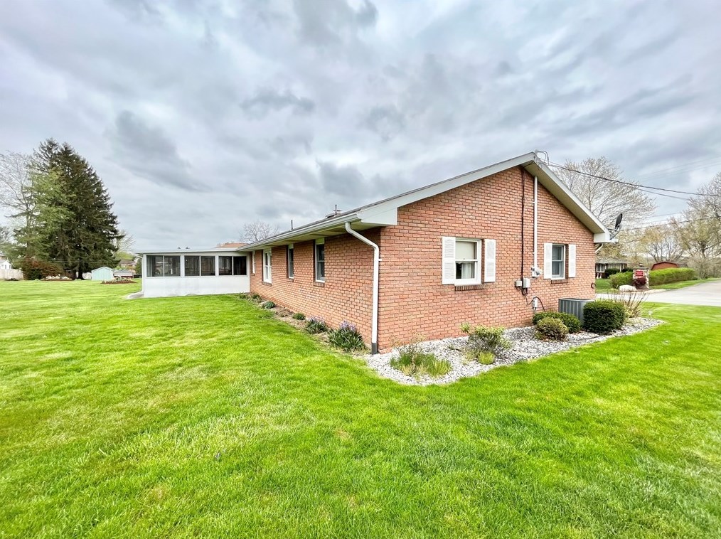 197 Kingston St, Latrobe, PA 15650