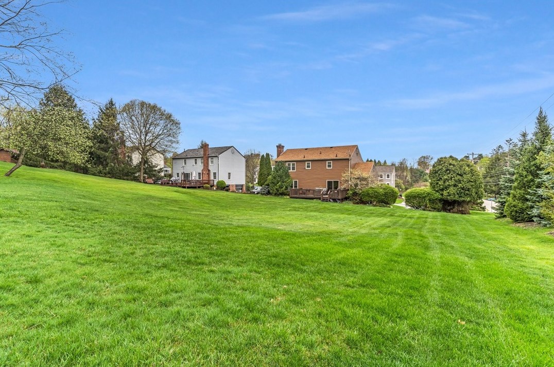 5168 Prince Phillip Ct, Gibsonia, PA 15044
