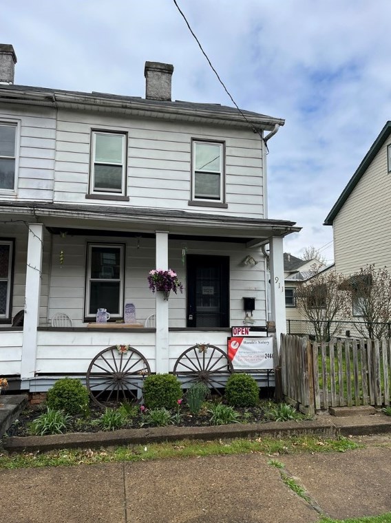 911 6th Ave, Ford City, PA 16226