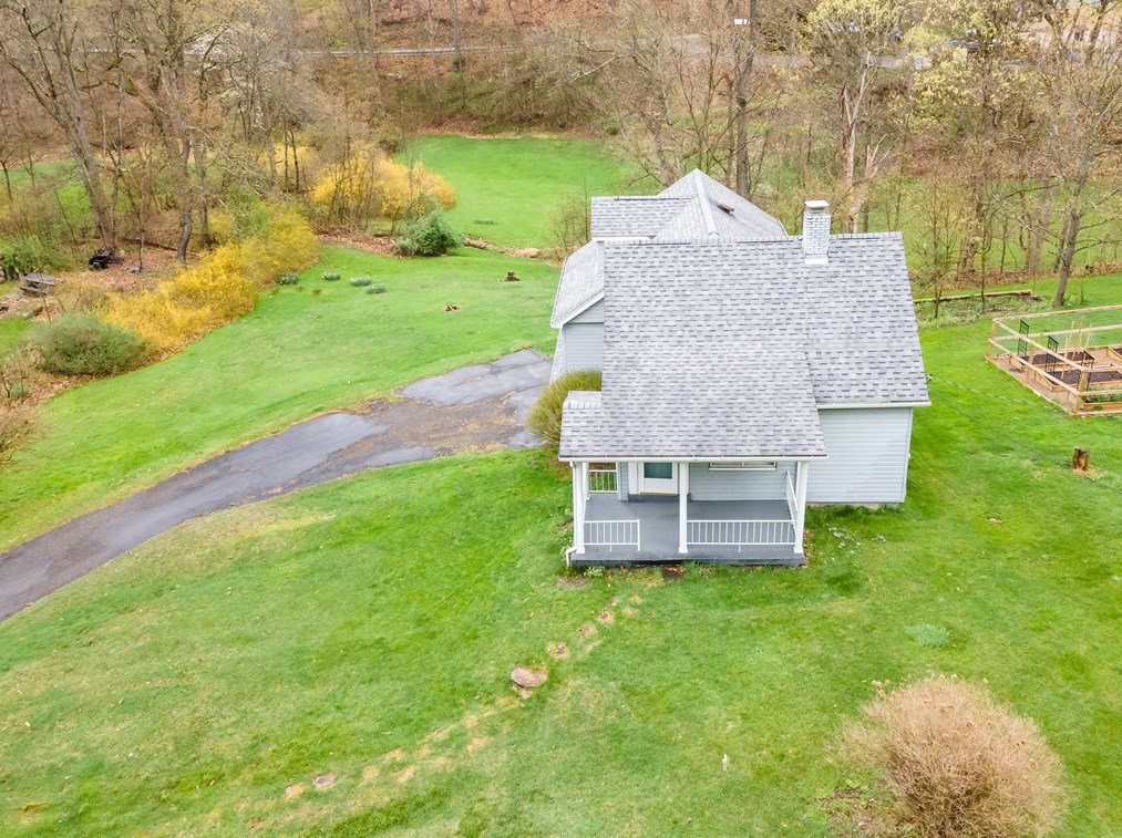 53 Simon Rd, Cheswick, PA 15024